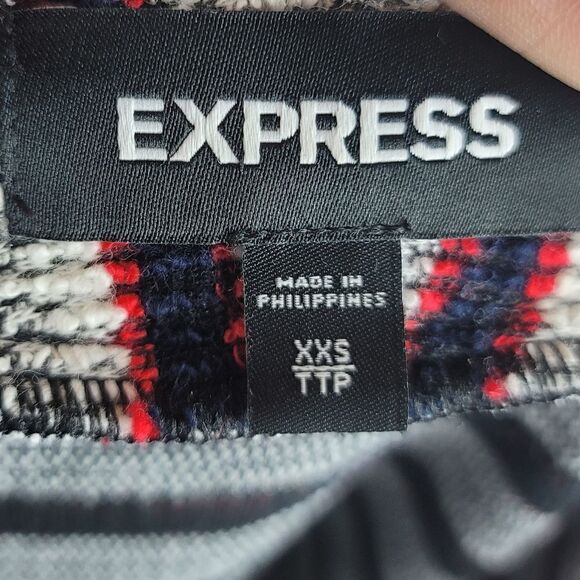 EXPRESS Striped Tweed Cropped Blazer - Picture 8 of 9